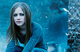 avril01.jpg